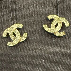 NEW Chanel Gold Stud Earrings